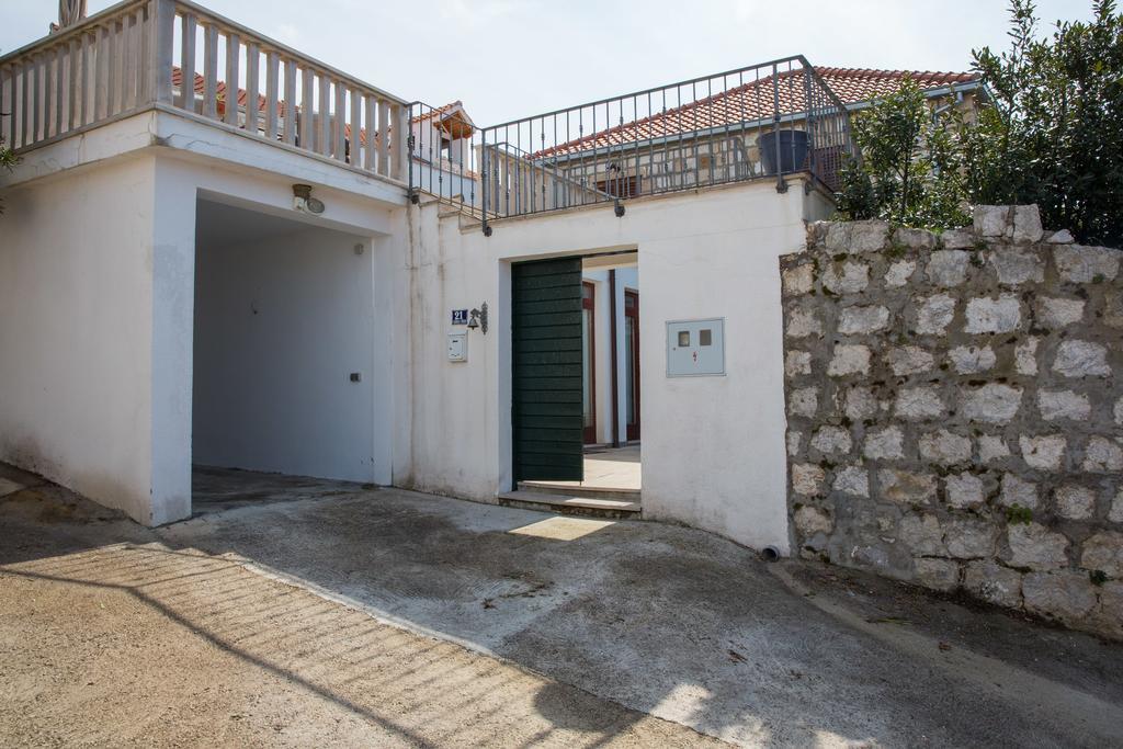 Sunset Villa 챠브타트 외부 사진