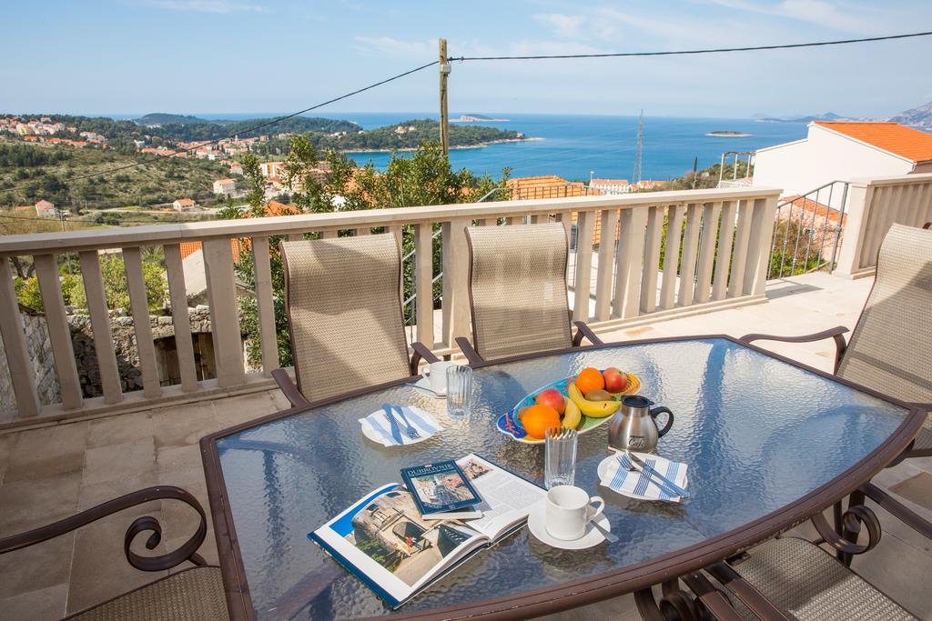 Sunset Villa 챠브타트 외부 사진