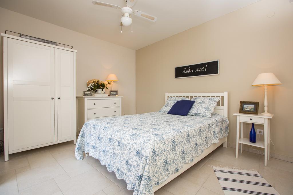 Sunset Villa 챠브타트 외부 사진