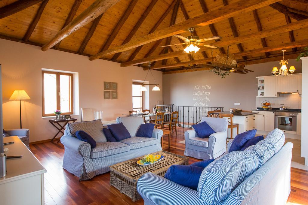 Sunset Villa 챠브타트 외부 사진