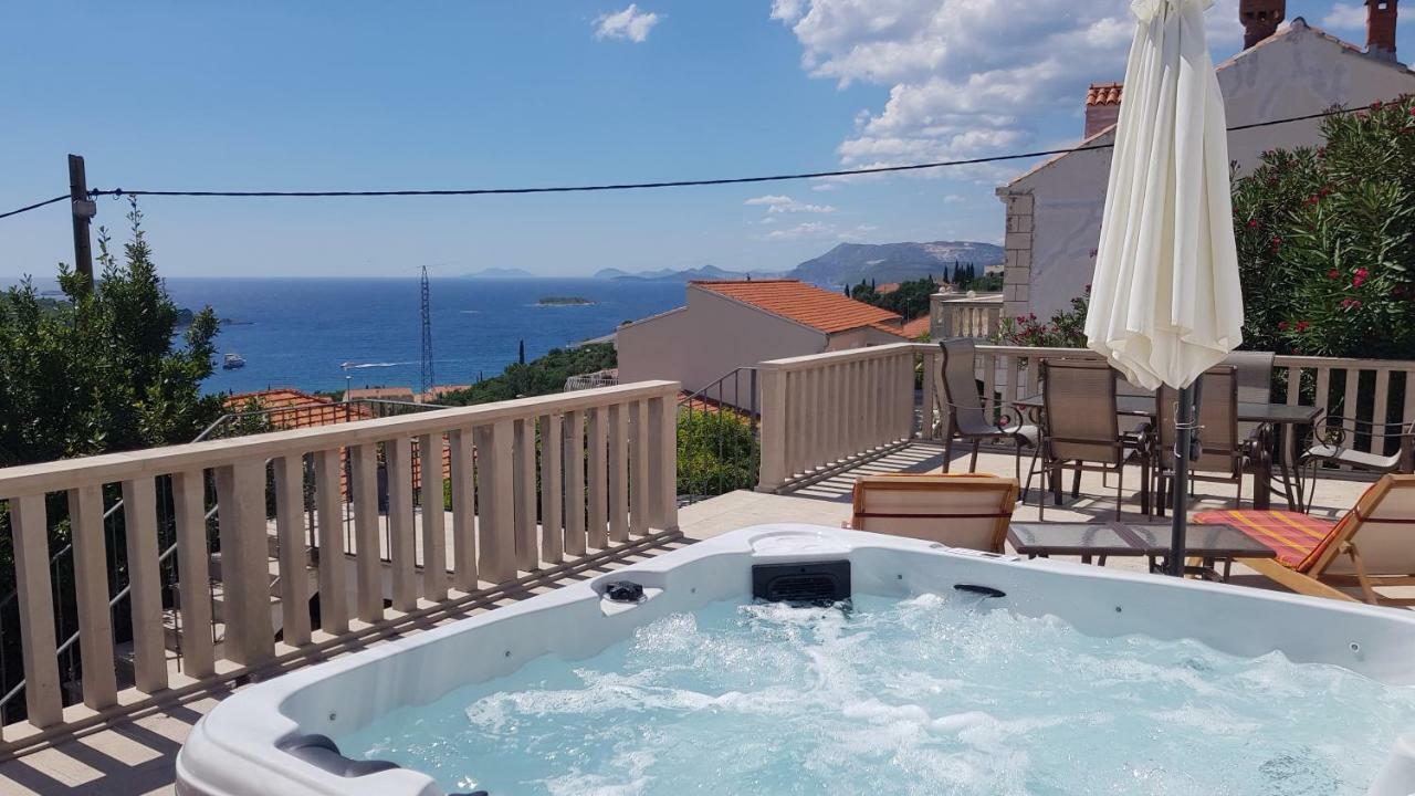 Sunset Villa 챠브타트 외부 사진