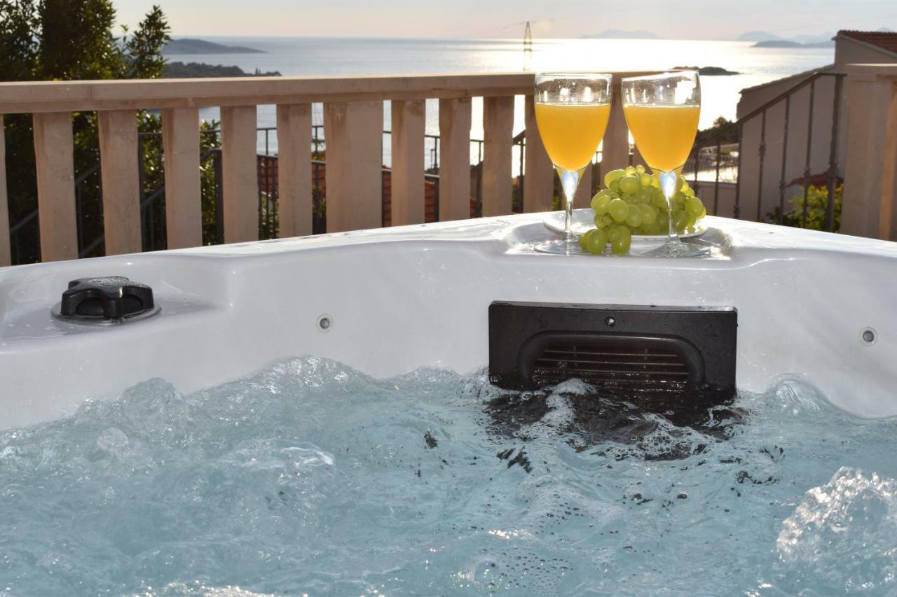 Sunset Villa 챠브타트 외부 사진