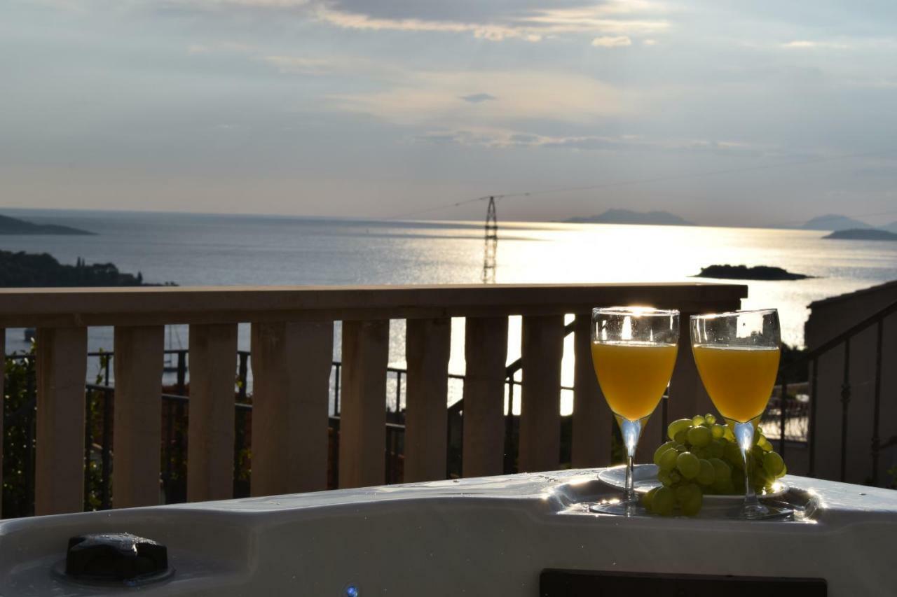 Sunset Villa 챠브타트 외부 사진